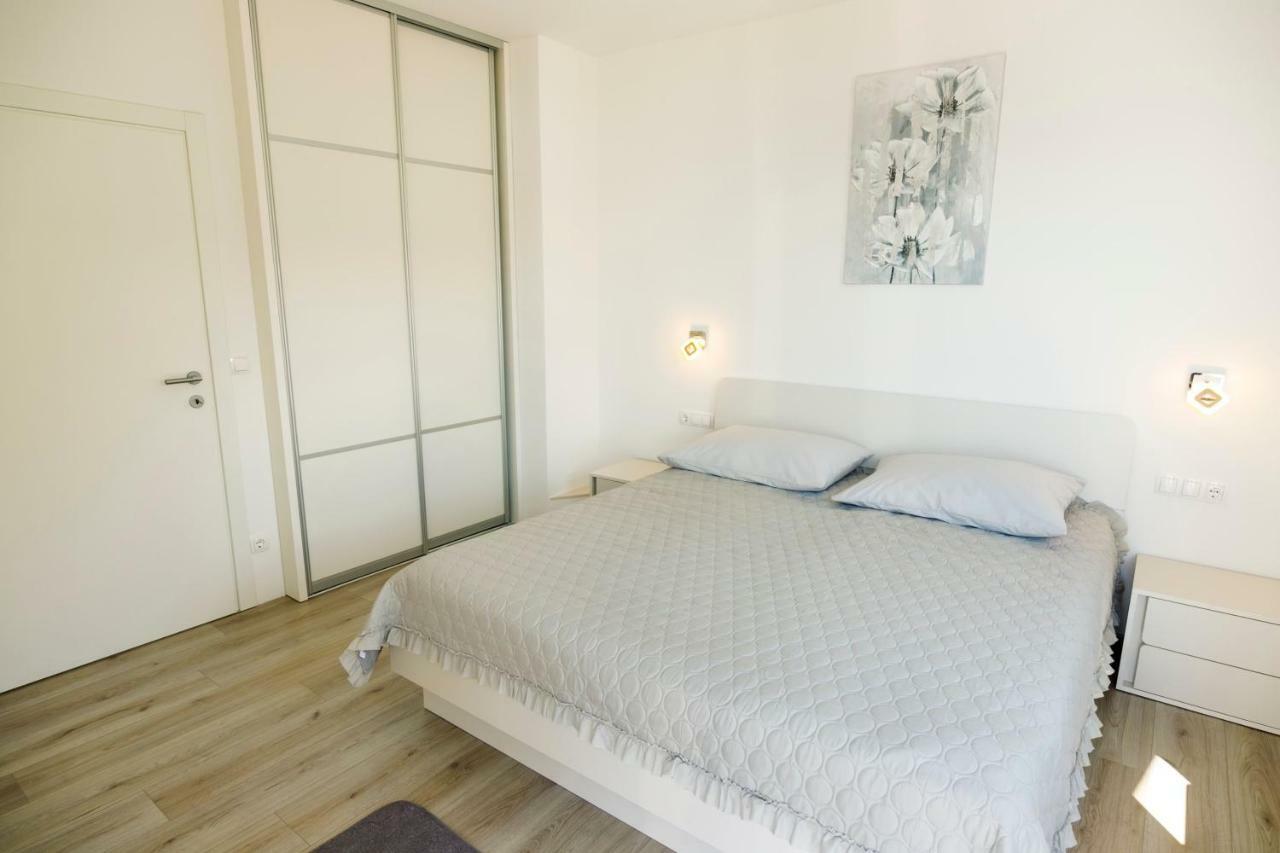 Apartmani Ticinovic Omis Exterior photo