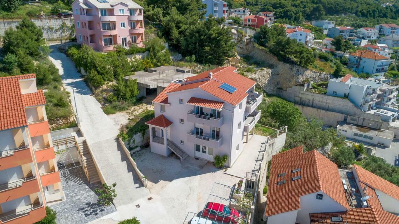 Apartmani Ticinovic Omis Exterior photo